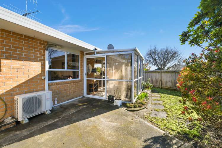 2 Squire Way Richmond_18