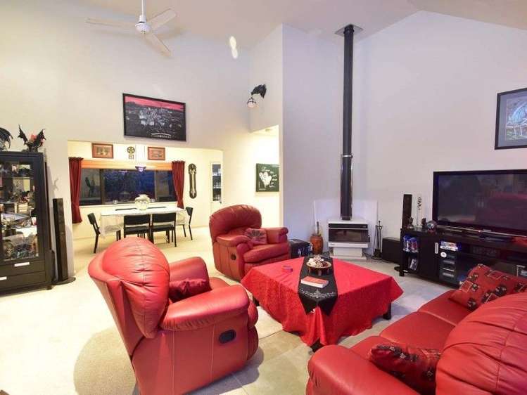 211 Pine Valley Road Dairy Flat_9