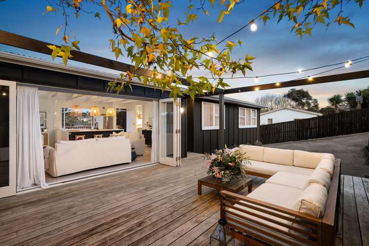 89a Fairclough Road Beach Haven_16