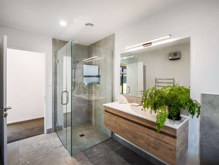 8 Beak Street Rolleston_25