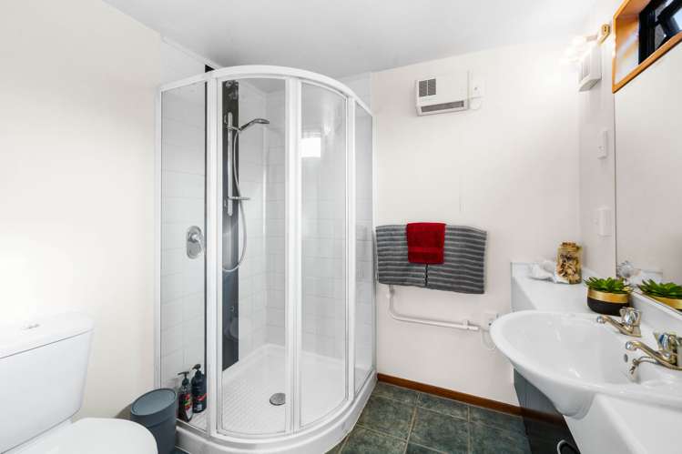 140 Memorial Avenue Burnside_14