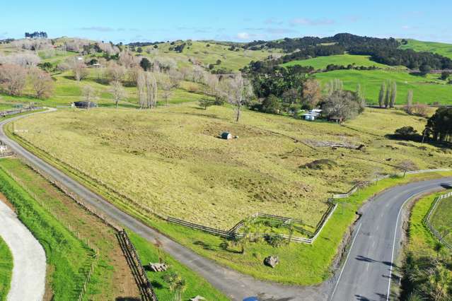 42 Jumna Road Maungaturoto_3