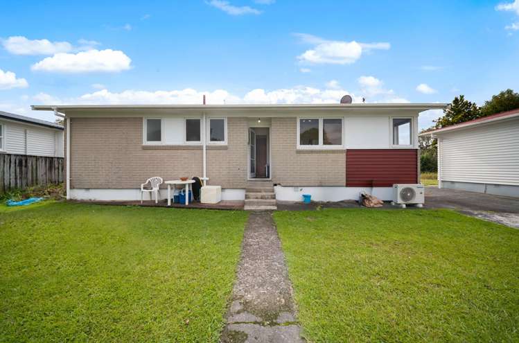 80 Riverpark Crescent Henderson_8