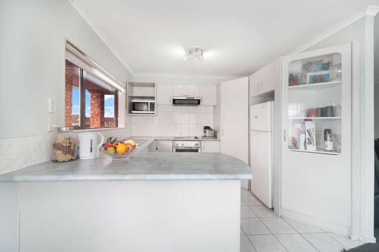 60 Robert Ross Place Clendon Park_6