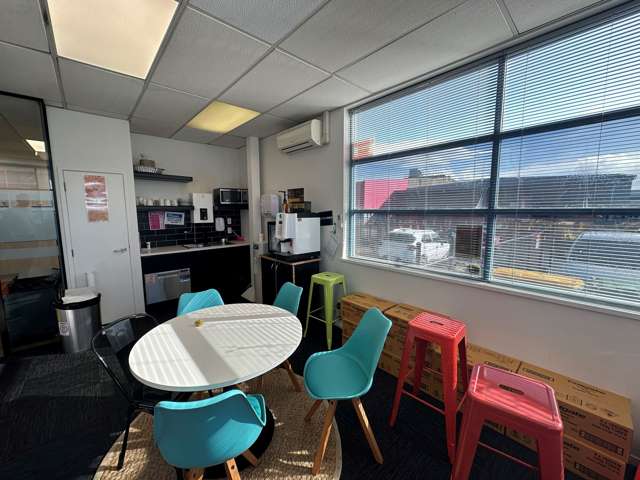 Ground & Level 1/13 Ronwood Avenue Manukau_1