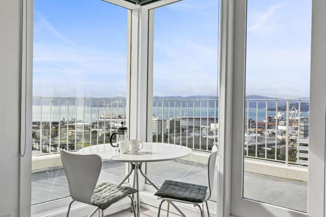 Penthouse level pied-à-terre