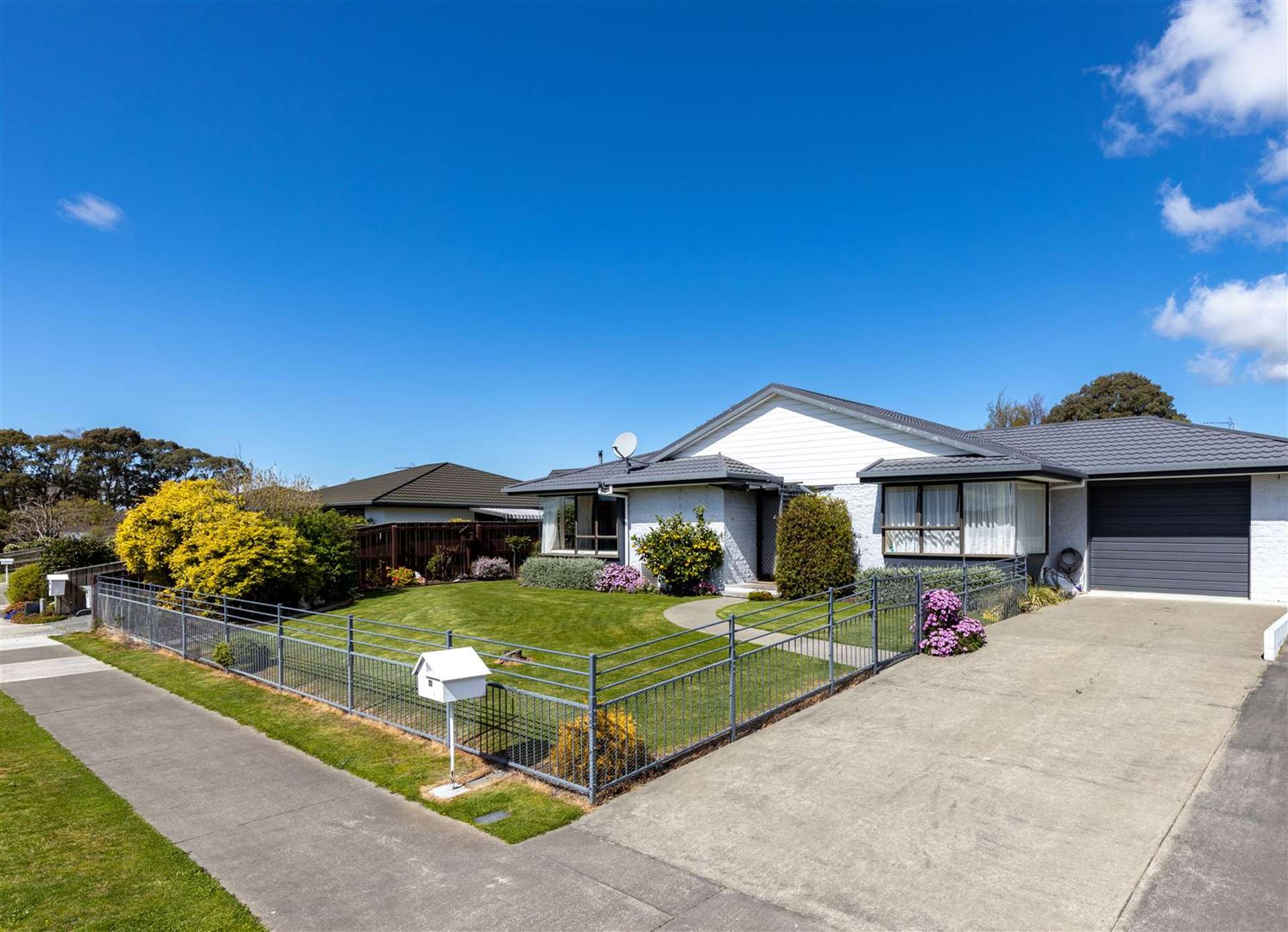 2/53 Brooklyn Drive Redwoodtown_0