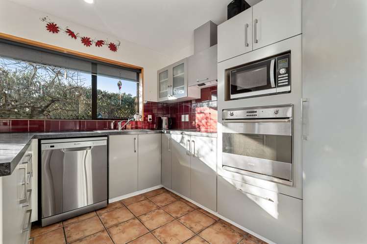 2/2 Fountainhead Lane Hillmorton_9