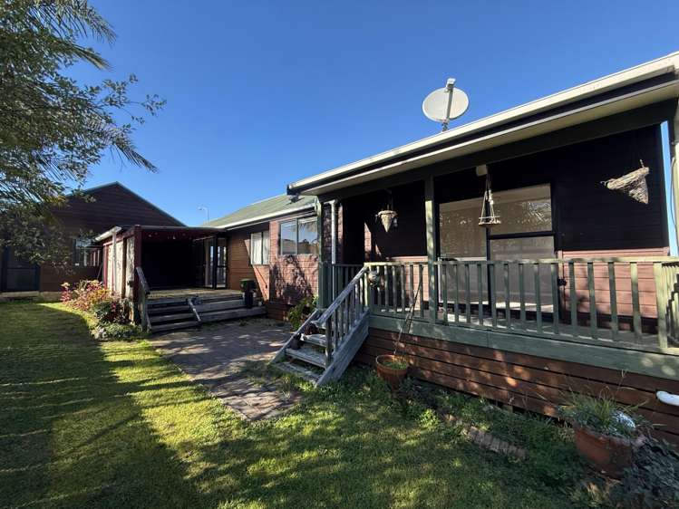  147 Botany Road Botany Downs_8