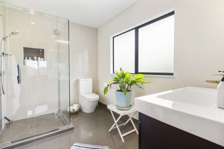 5 Len Garlick Place Pahurehure_15