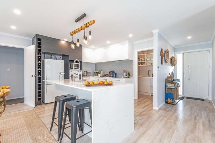 96 Johnstone Drive Fitzherbert_5