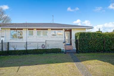 2/219 Edmonton Road_1