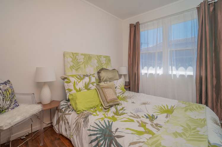 2/15 Turama Road Royal Oak_5