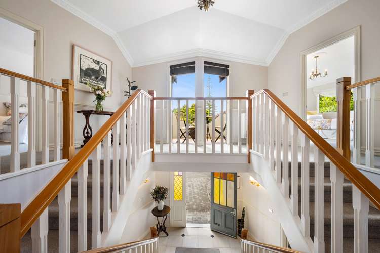 33 Seymour Road Mellons Bay_16