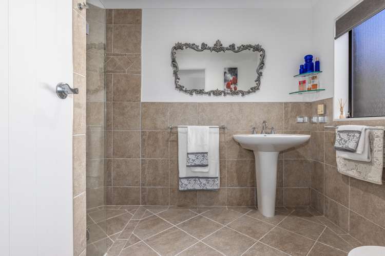 60 Easton Way Levin_11