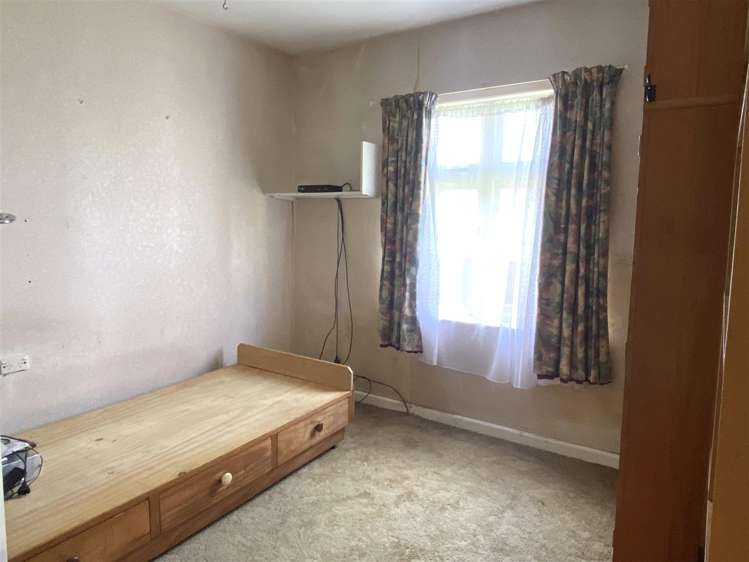 12 Peel Street Cobden_18