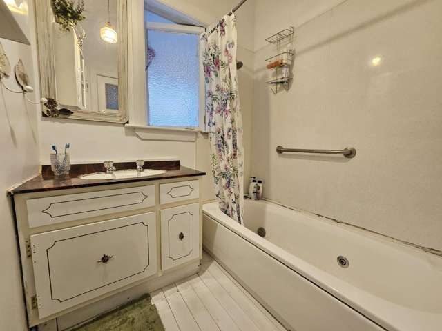 53 Nelson Quay Cobden_3