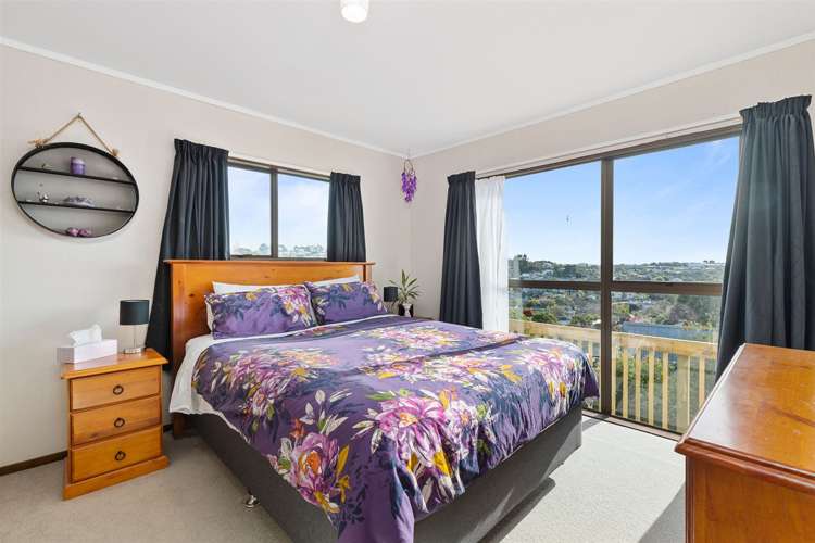 2/4 Danbury Drive Torbay_14