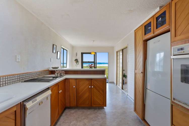 42 Rewarewa Road Te Atatu Peninsula_20