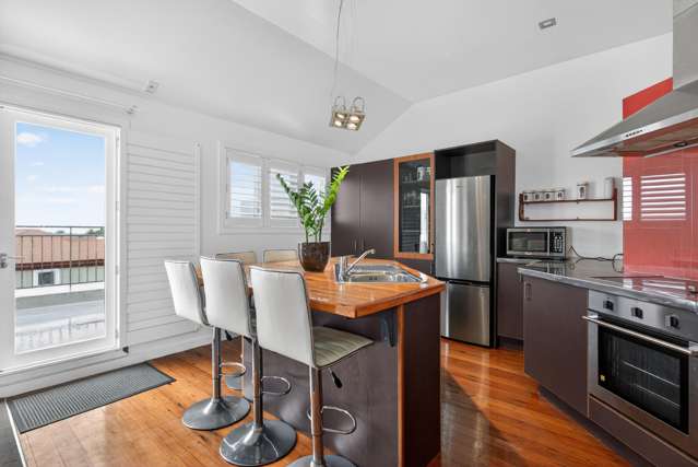 2/38 Bay Street Petone_4