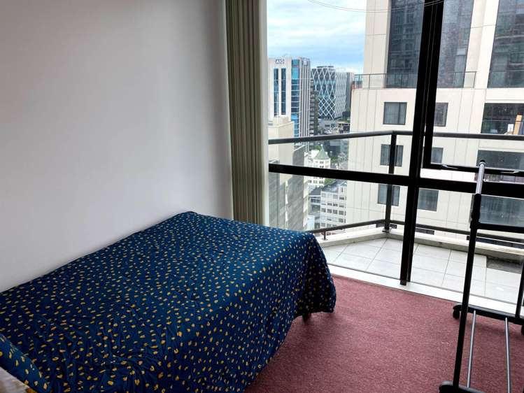 22L/76 Albert Street City Centre_8