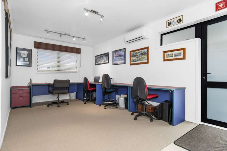 36 Inverness Drive Pyes Pa_17