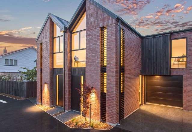 Show-Stopping Urban Style