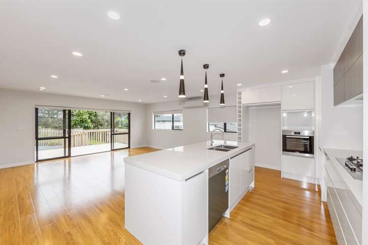 15 Bridget Court Red Beach_6