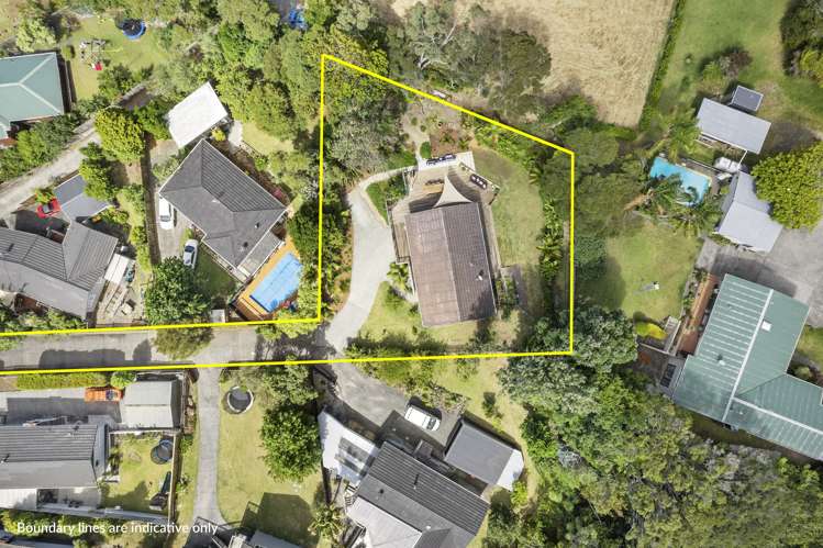 32 Lemnos Place Titirangi_13