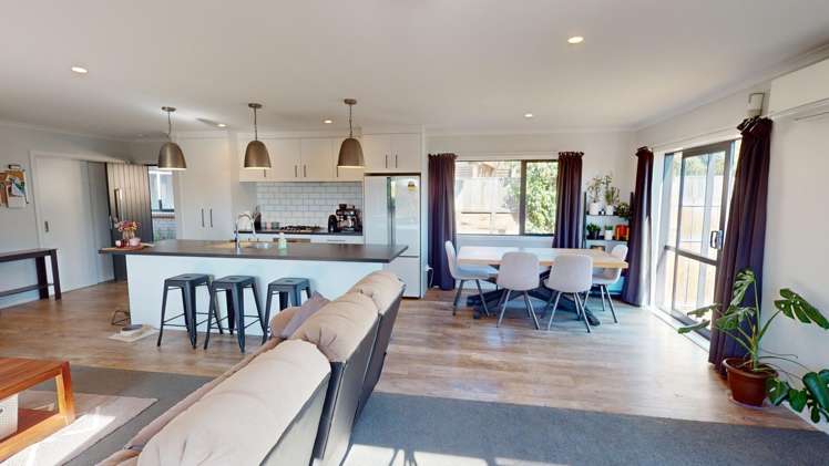 5 Poplar Grove 10643_2