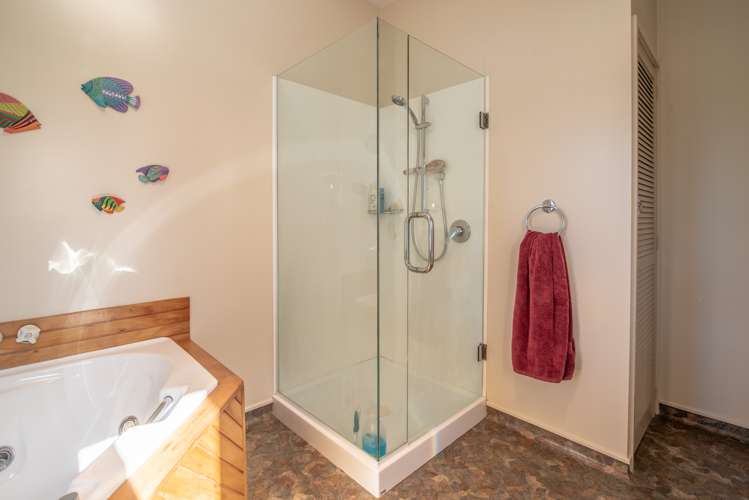 44 Bayview Crescent Duvauchelle_24