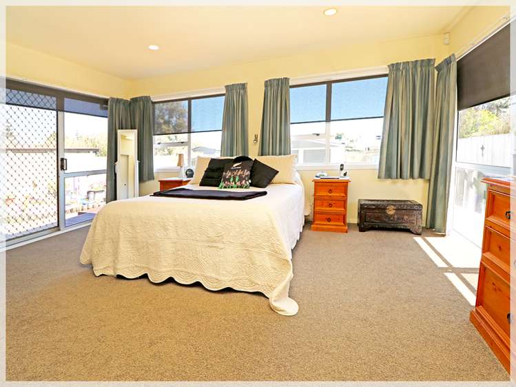 10 Dustin Street Foxton Beach_11
