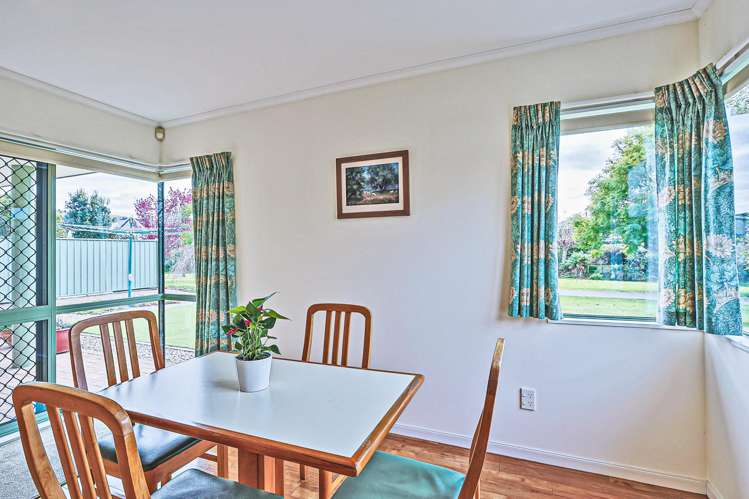 24A Kensington Drive Taradale_11