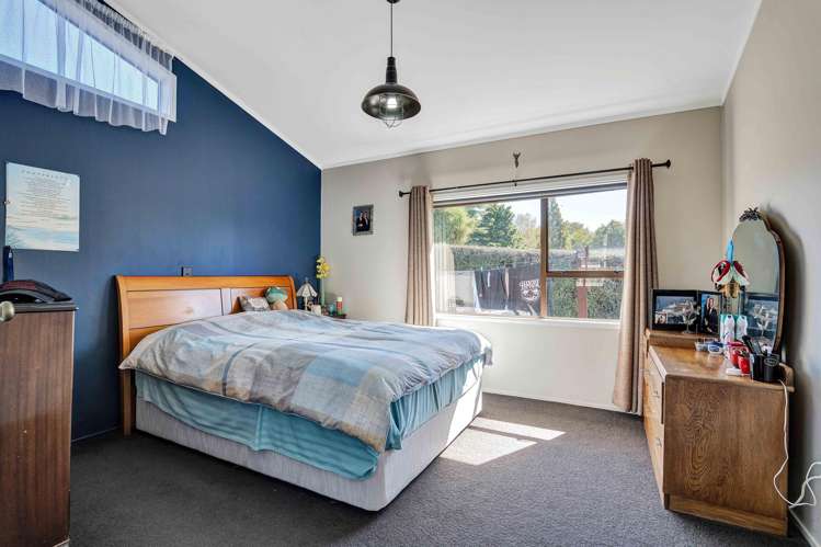 15 Brecon Road Stratford_15