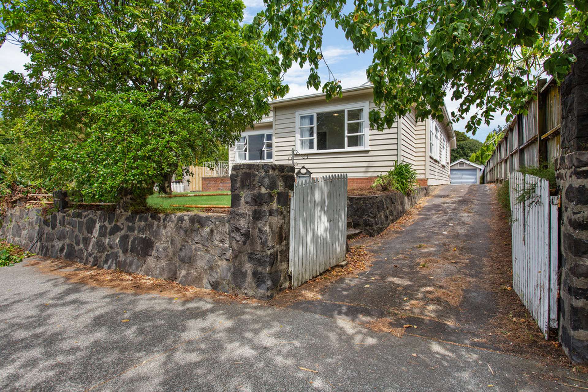 10 Seccombes Road Epsom_0