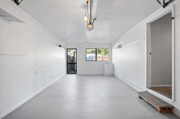 1/20 Sturges Rd Henderson_8