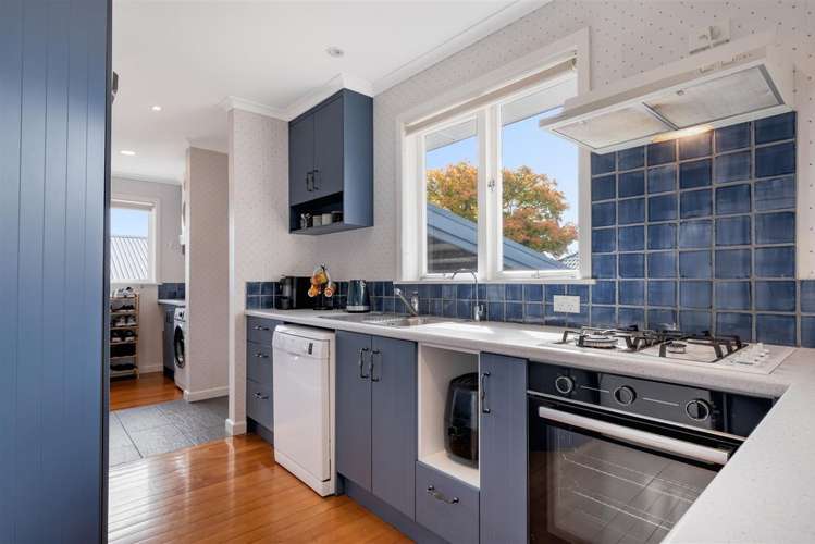 255b Boucher Avenue_5