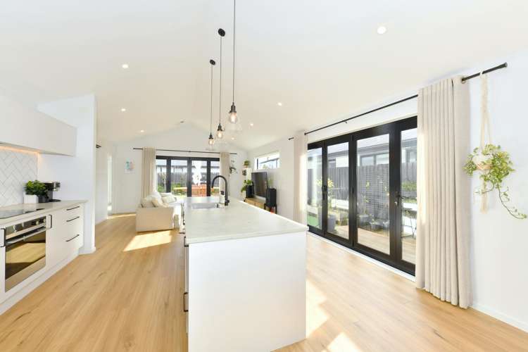 15 Colin Laloli Place_5