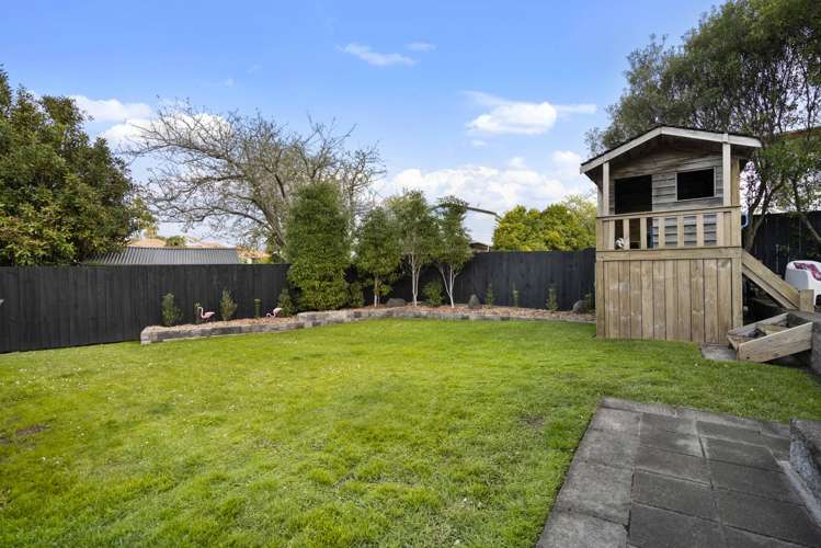 32 Mirrabooka Avenue Botany Downs_23