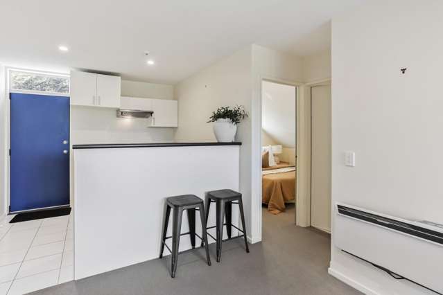 16/14 Brougham Street Addington_3