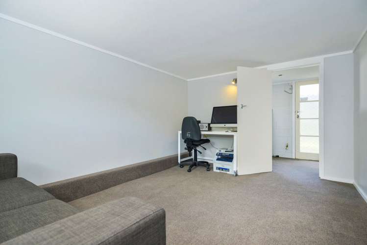 22 Rimutaka Place Titirangi_14