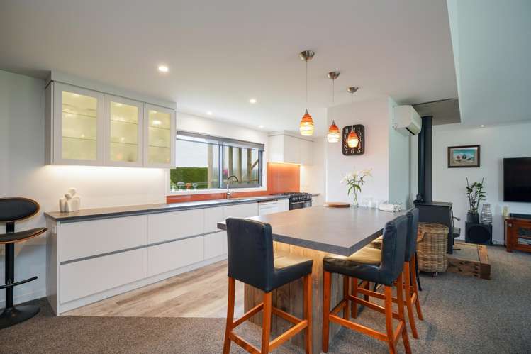 224 Mill Road South Seaward Bush_6