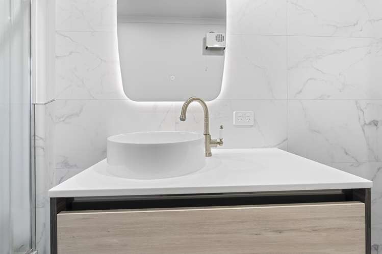 44 Chesterfield Way Orewa_22