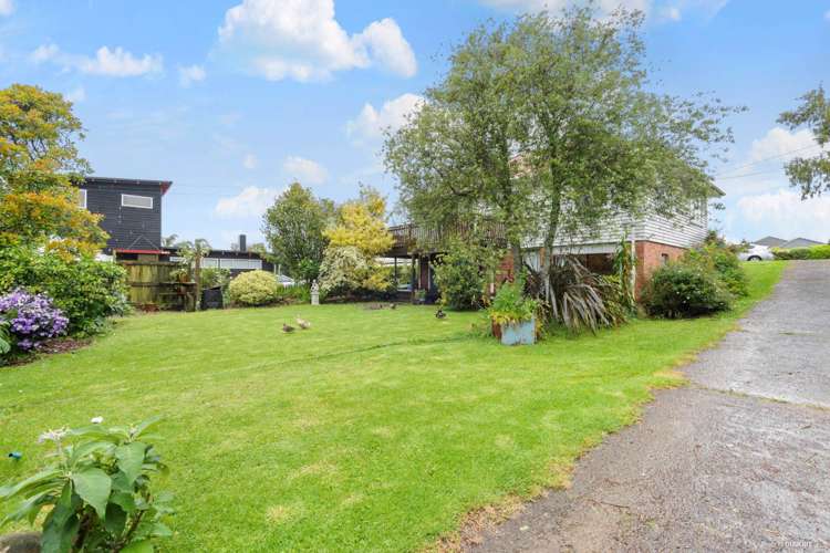 56 Fairmount Road Titirangi_4