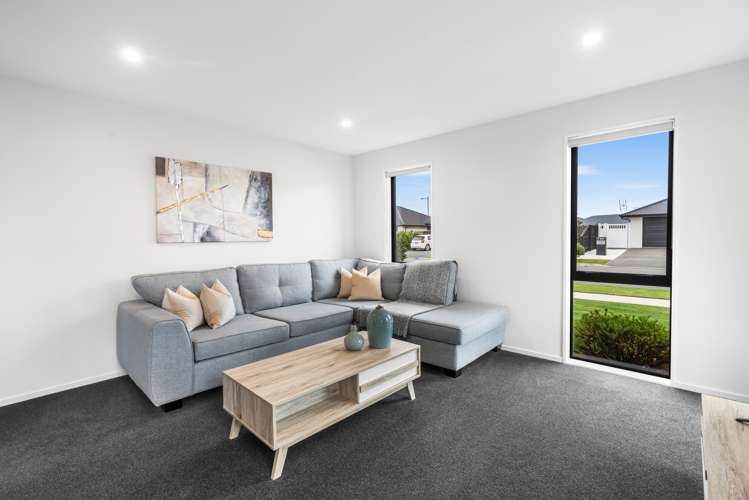 20 Halpin Drive Lincoln_11