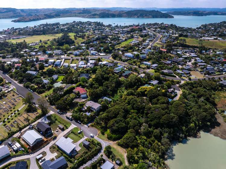 20 East Street Raglan_17