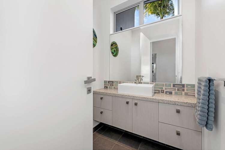 8 Intrepid Crescent Beachlands_35