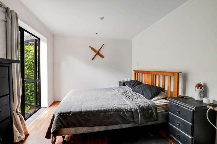 31 Forest Glen Orewa_5