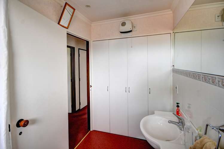 18b Rutherford Street Caversham_10