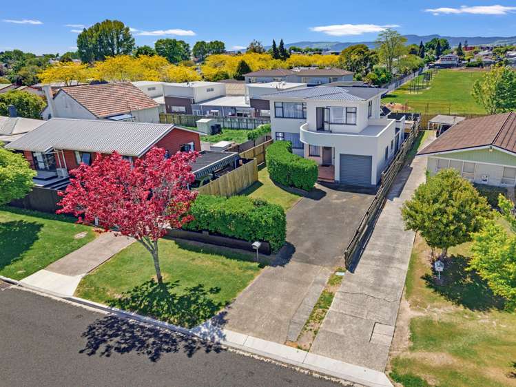 12A Phillip Street Victoria_25